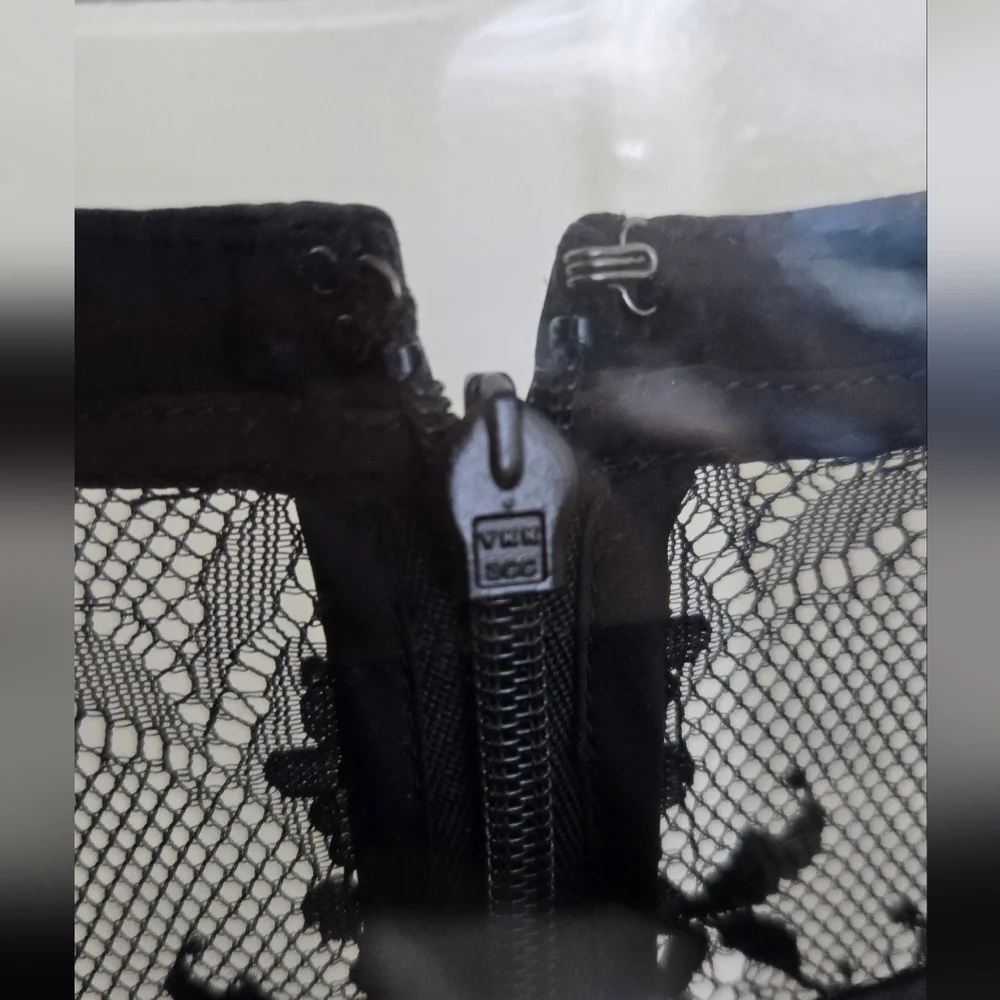 Vince Camuto Long Sleeve Black Lace Shorts Romper - Picture 3 of 5